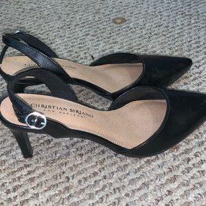 Sheek & Classy Black semi heel! NWOT